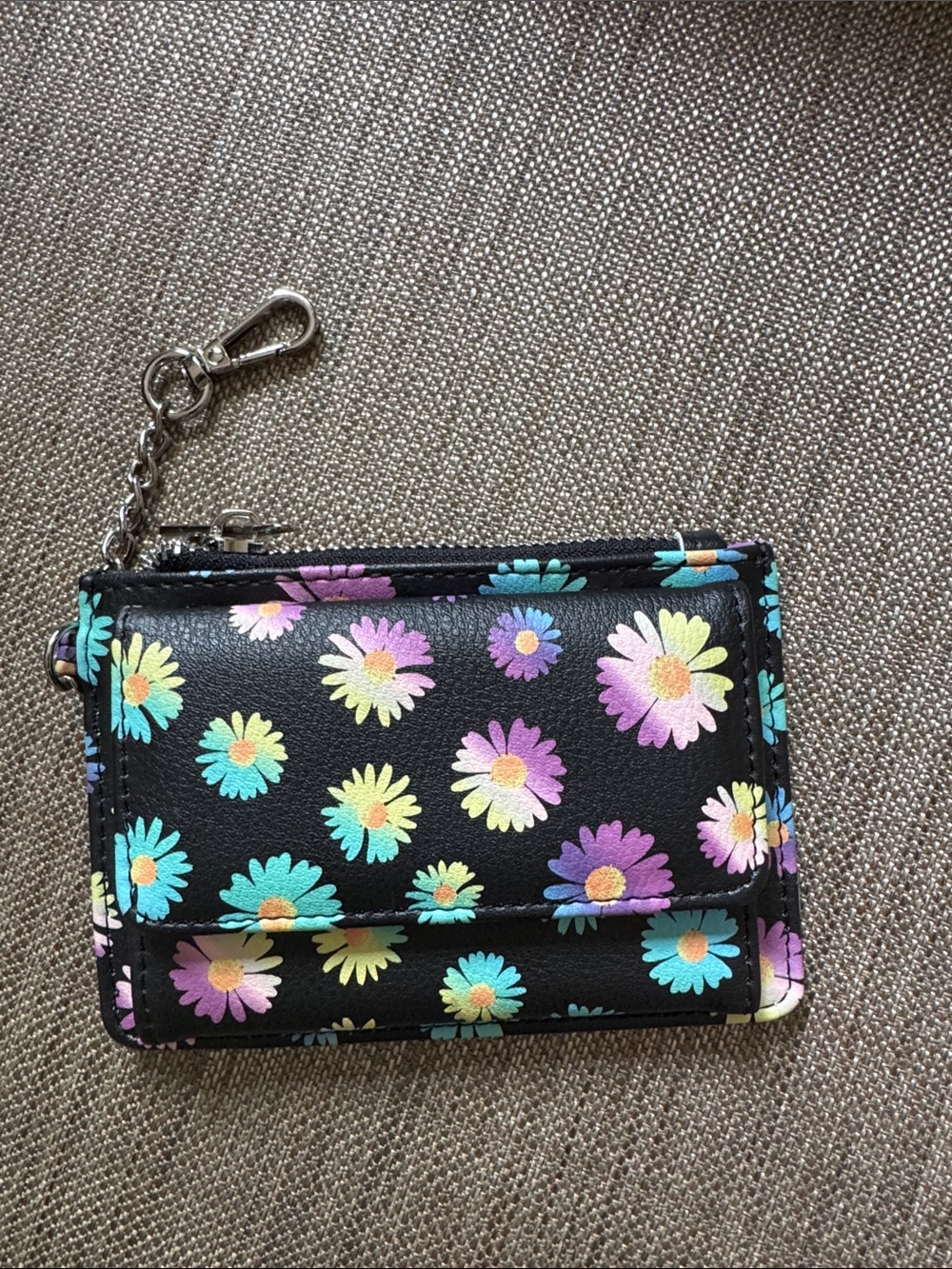 Madden Girl Black Rainbow Daisy Zip Wallet